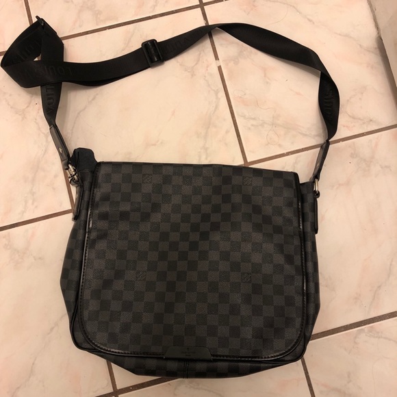 Louis Vuitton Bags Louisvuitton Damier Graphite Daniel Gm Leather